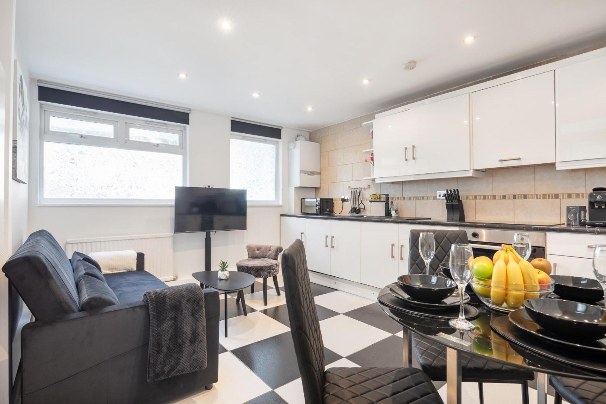 Perfect Location 2bed 2bath Appartement Londen